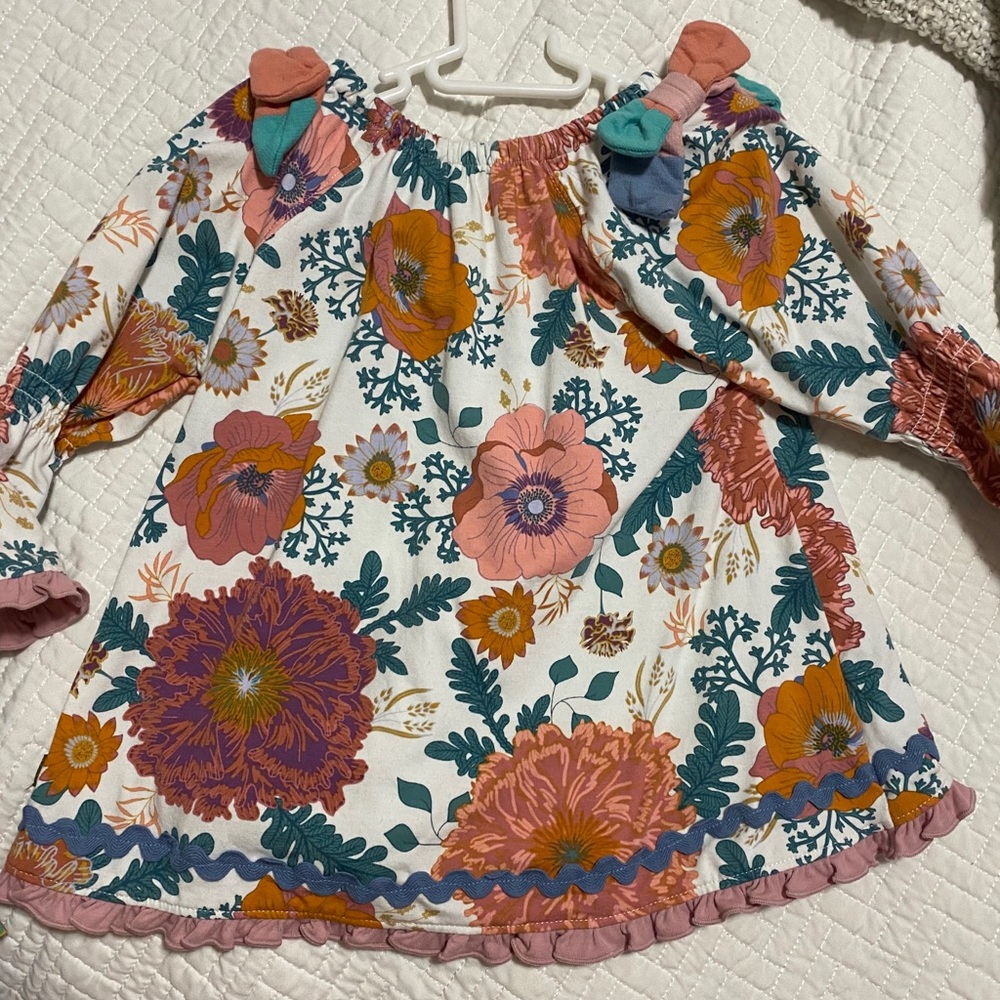 EUC Matilda Jane Top